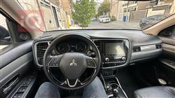 ميتسوبيشي اوتلاندر